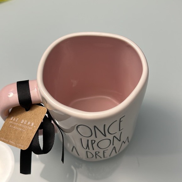 NWT Rae Dunn x Disney Cinderella’s Castle Mug - Picture 5 of 6